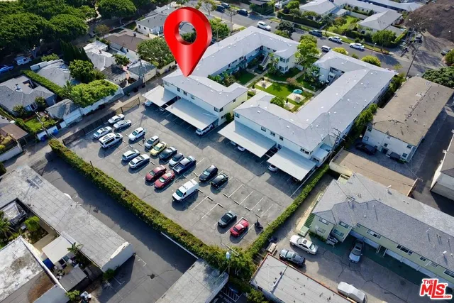 $3,000 | 2041 Euclid Street, Unit 16, Santa Monica, CA 90405