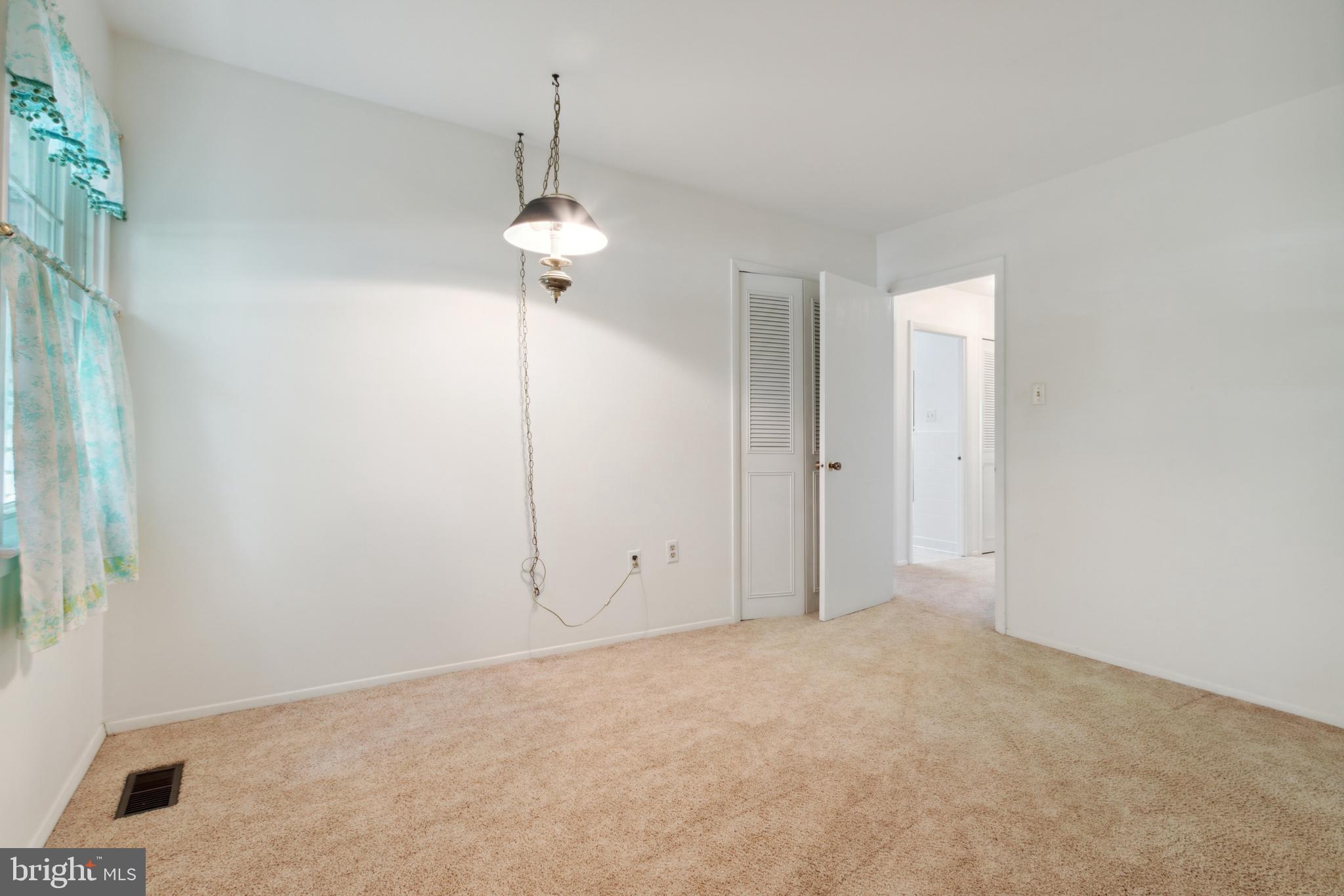 13120 Poplar Tree Road Fairfax, VA 22033 - Photo 21 of 31 Bedroom 2
