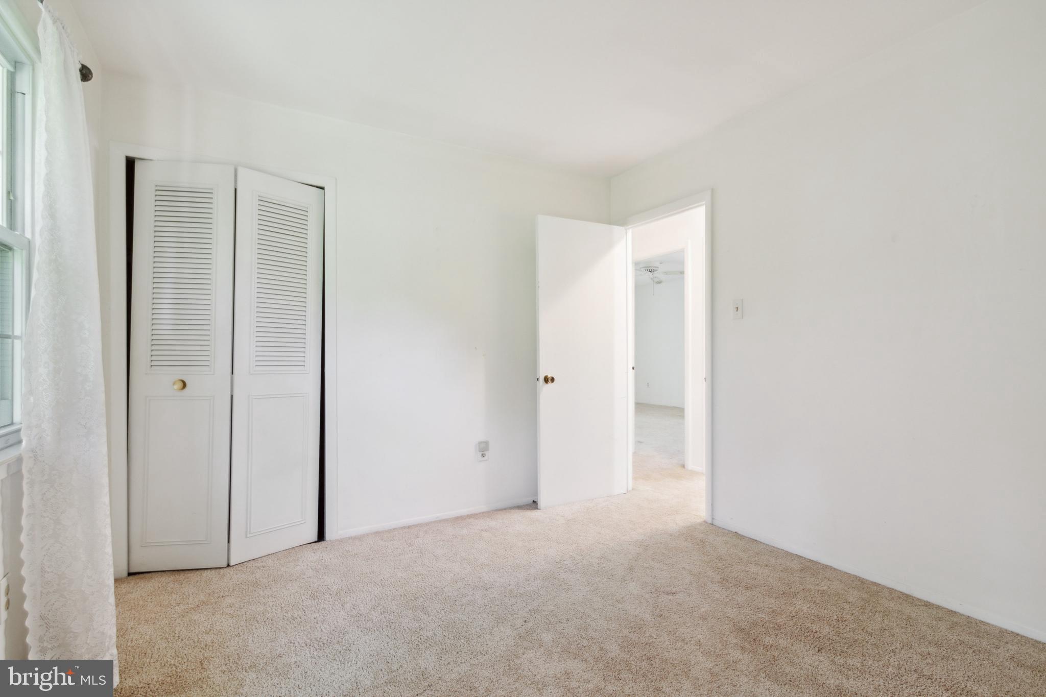 13120 Poplar Tree Road Fairfax, VA 22033 - Photo 24 of 31 Bedroom 3