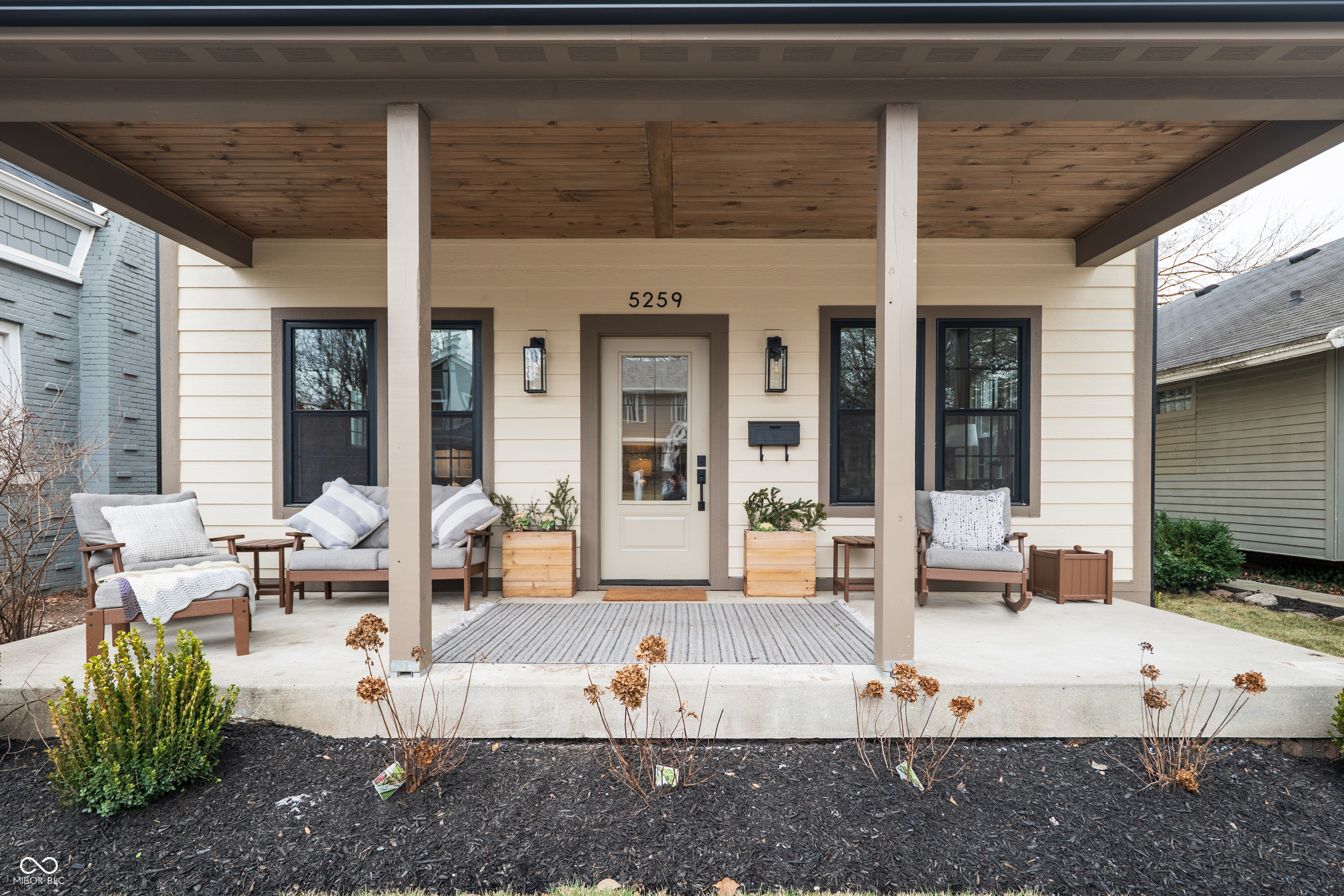 5259 Broadway Street Indianapolis, IN 46220 - Photo 3 of 42