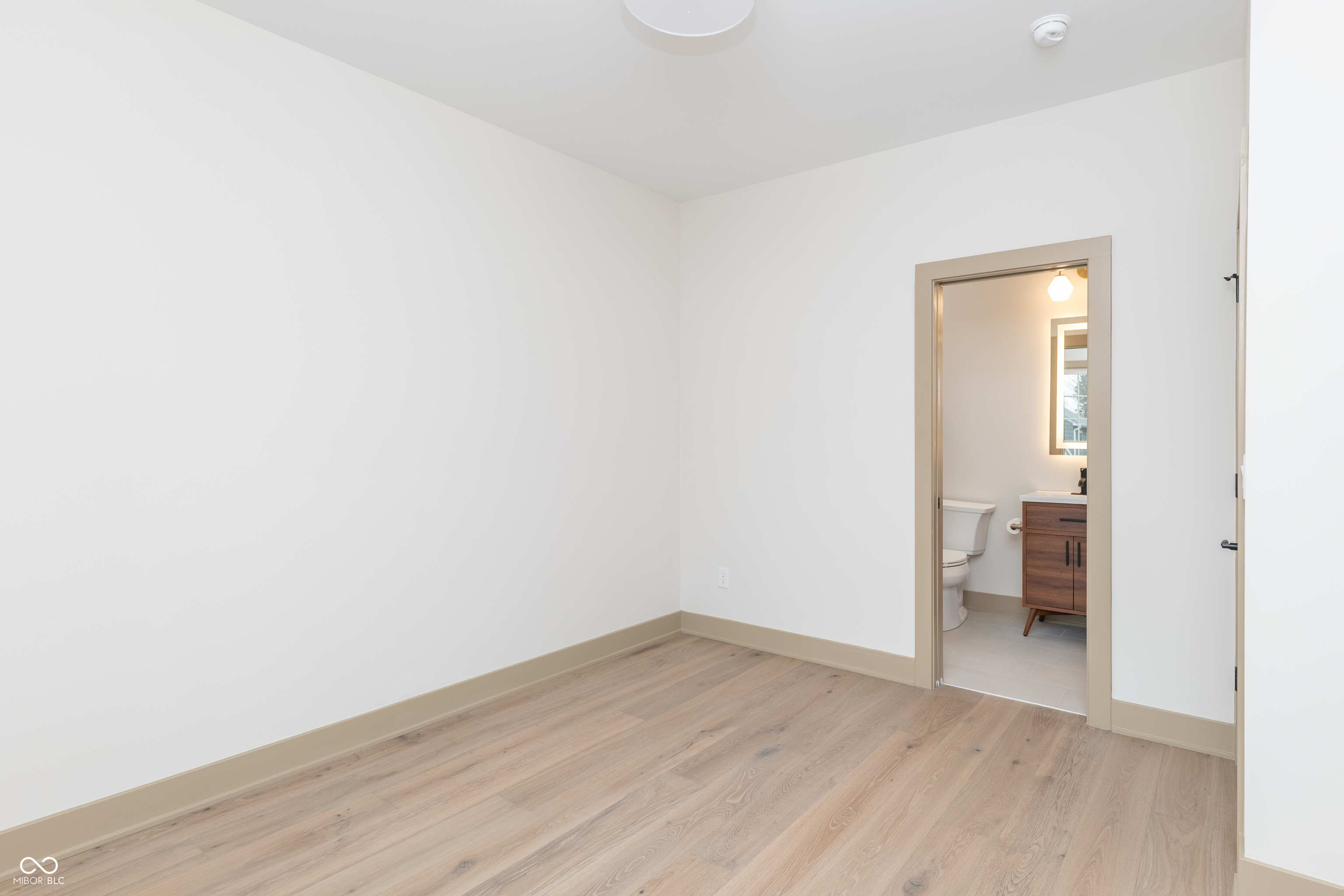 5259 Broadway Street Indianapolis, IN 46220 - Photo 32 of 42