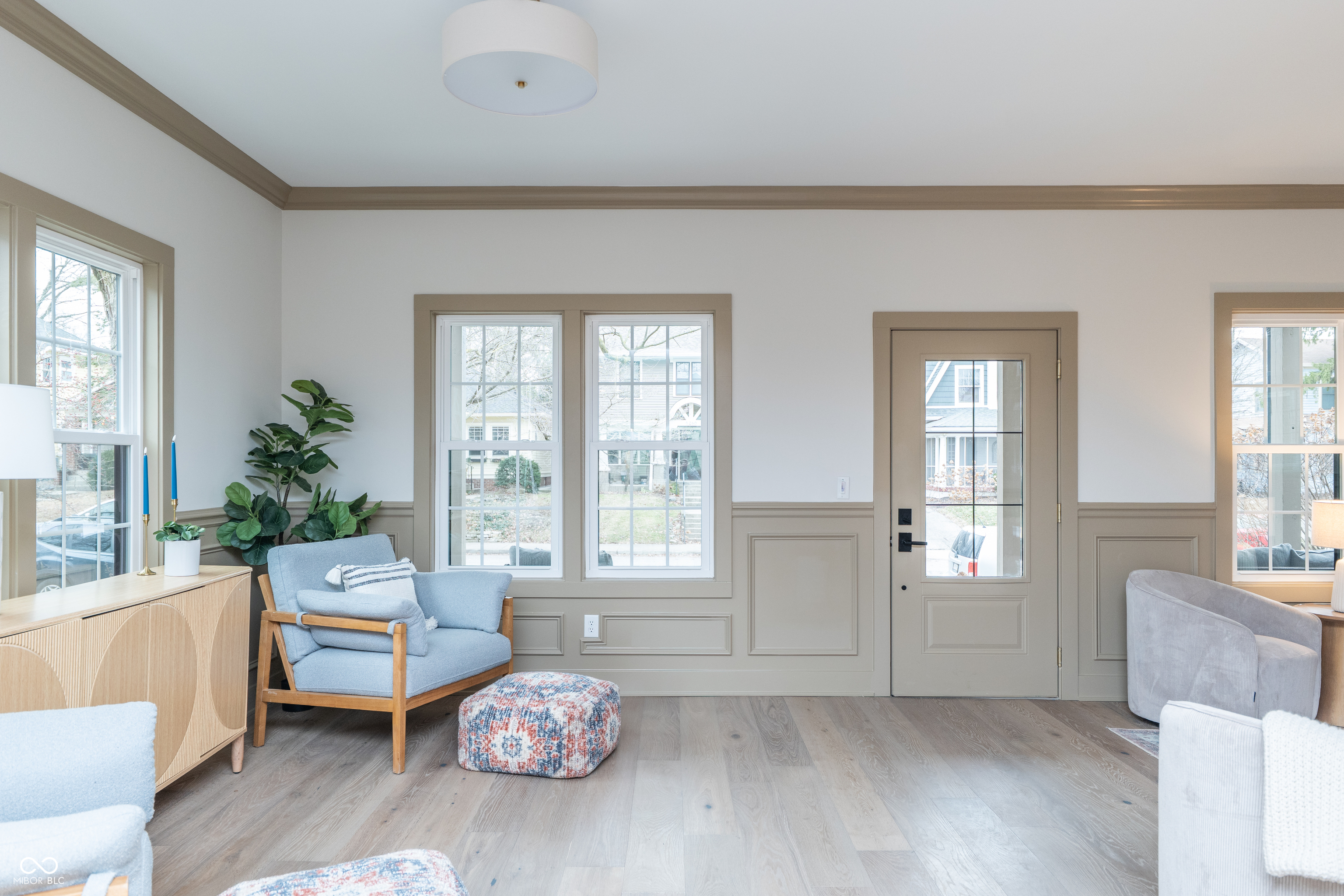 5259 Broadway Street Indianapolis, IN 46220 - Photo 4 of 42