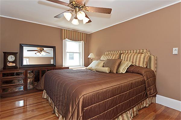 38 Whitney Road Medford, MA 02155 - Photo 17 of 23 Gallery Image 17