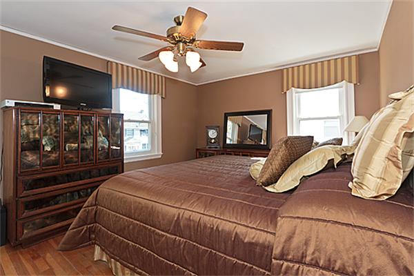 38 Whitney Road Medford, MA 02155 - Photo 18 of 23 Gallery Image 18