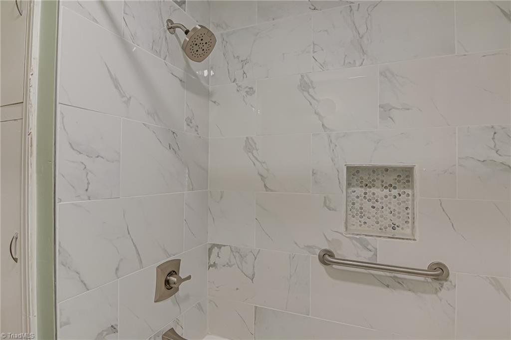 3924 Vest Mill Road Winston-Salem, NC 27103 - Photo 12 of 34