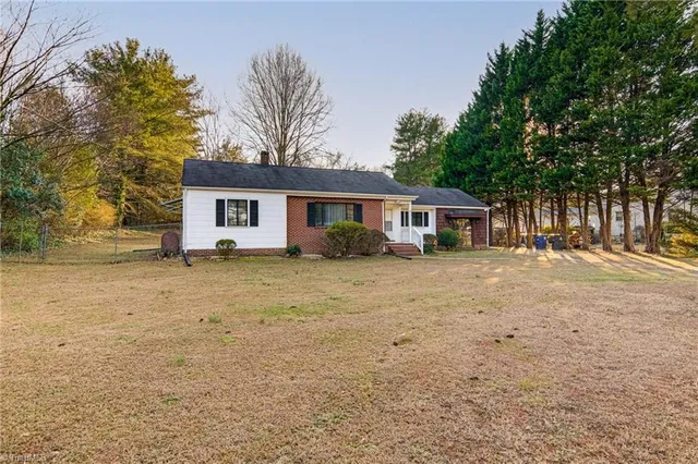 $270,000 | 3924 Vest Mill Road, Winston-Salem, NC 27103