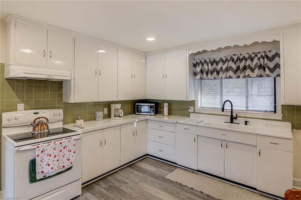 3924 Vest Mill Road Winston-Salem, NC 27103 - Photo 9 of 34