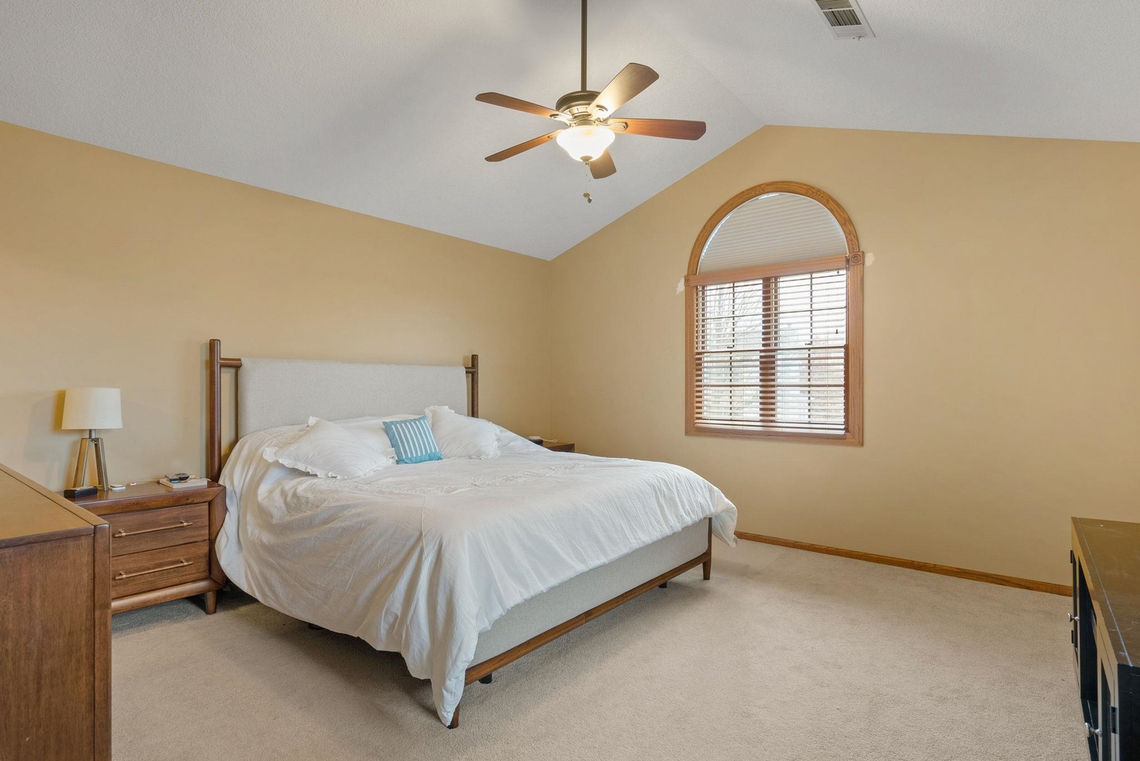 2328 Hunter Road Bettendorf, IA 52722 - Photo 15 of 39