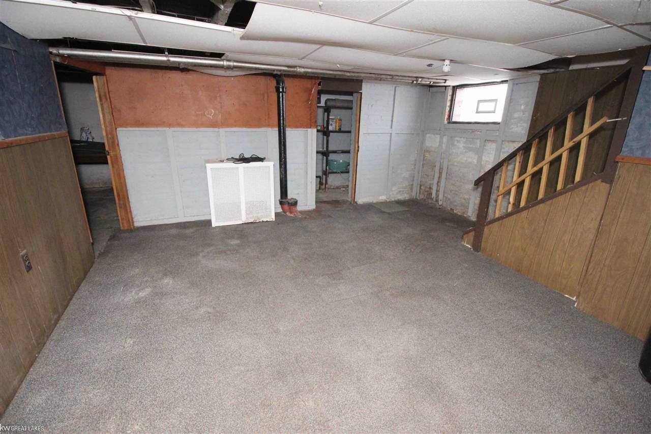 3492 Devonshire Road Detroit, MI 48224 - Photo 25 of 45 50027655-25.JPG