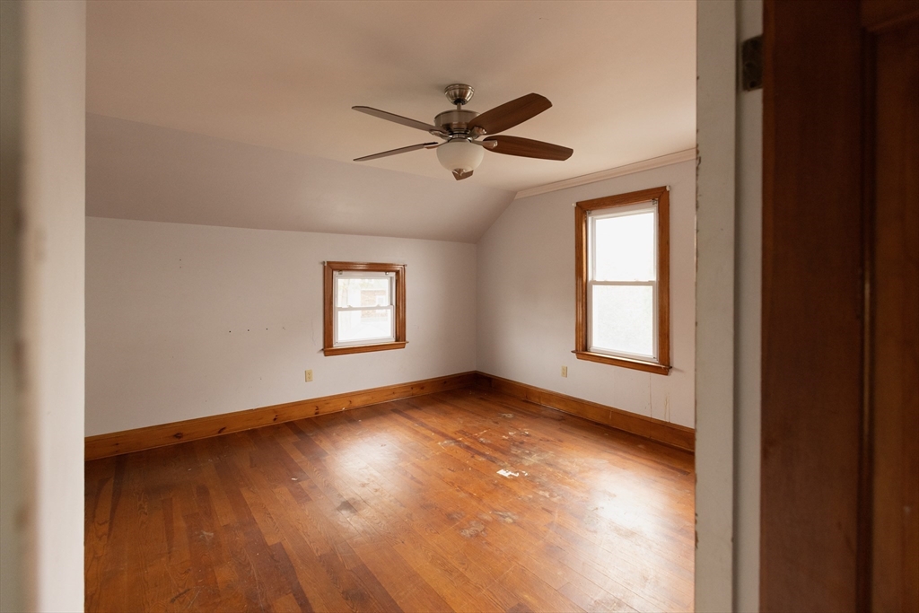 518 Snell Street Fall River, MA 02721 - Photo 18 of 22