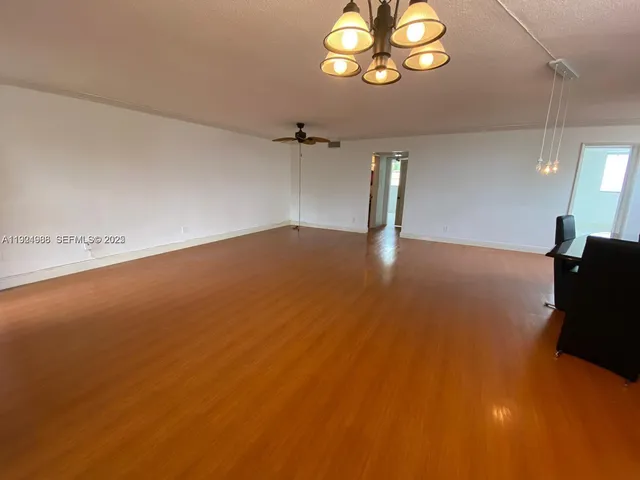 an empty room with a empty space