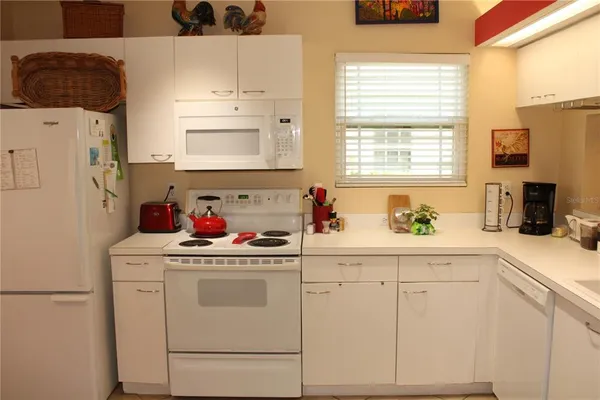 $1,995 | 7537 Preserves Court, Sarasota, FL 34243