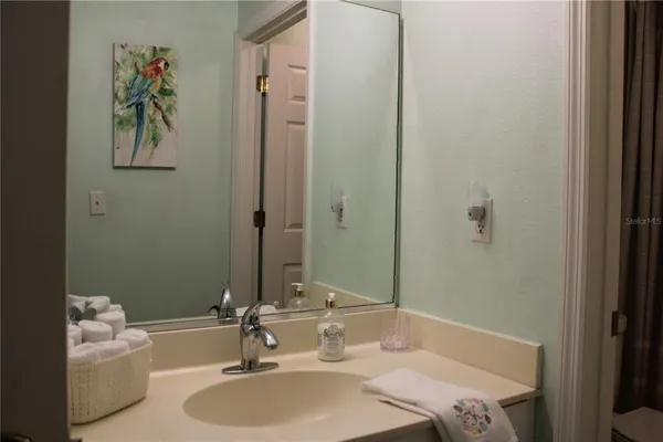 $1,995 | 7537 Preserves Court, Sarasota, FL 34243