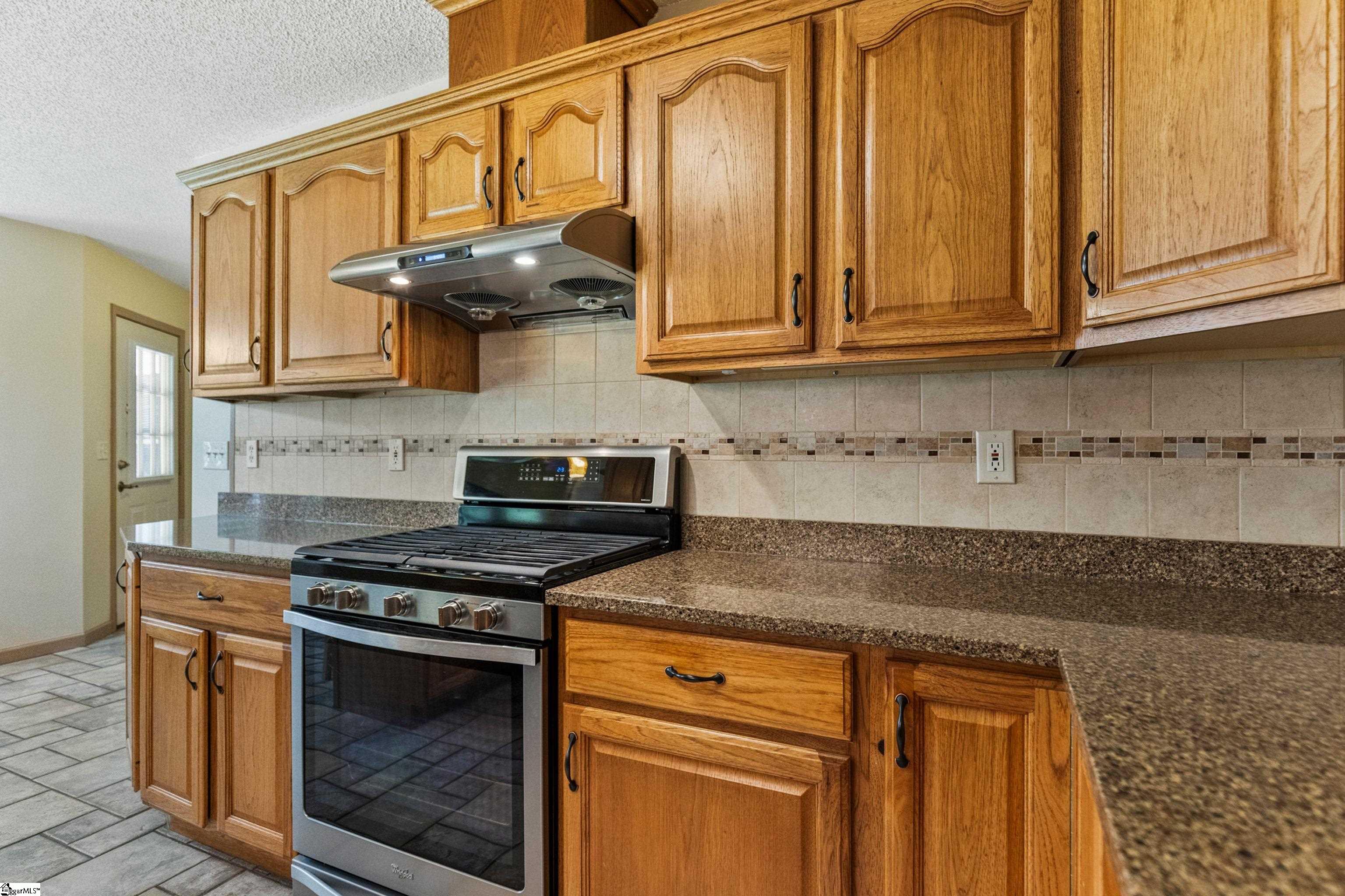 115 Heathwood Road Easley, SC 29640 - Photo 19 of 46