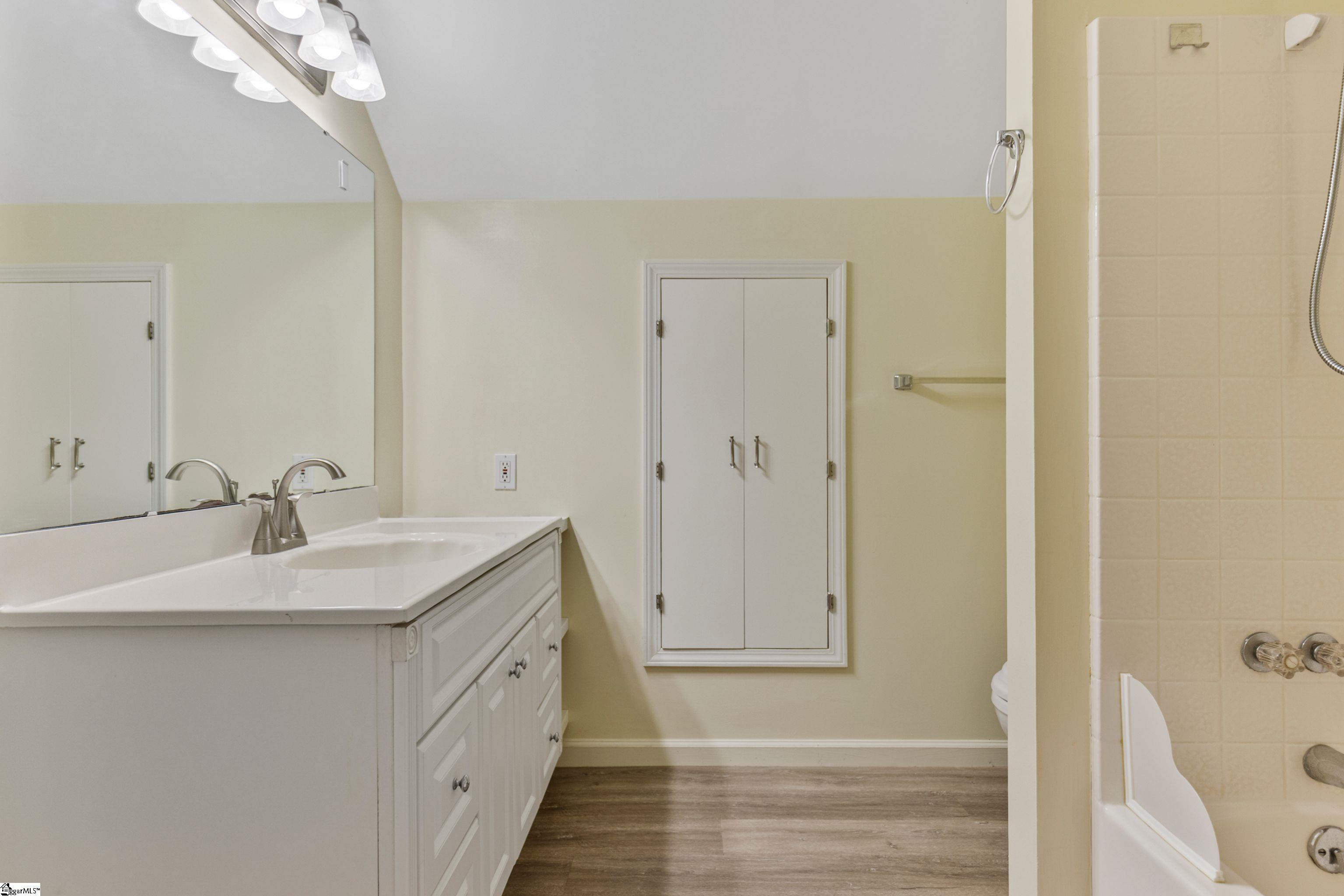 115 Heathwood Road Easley, SC 29640 - Photo 33 of 46