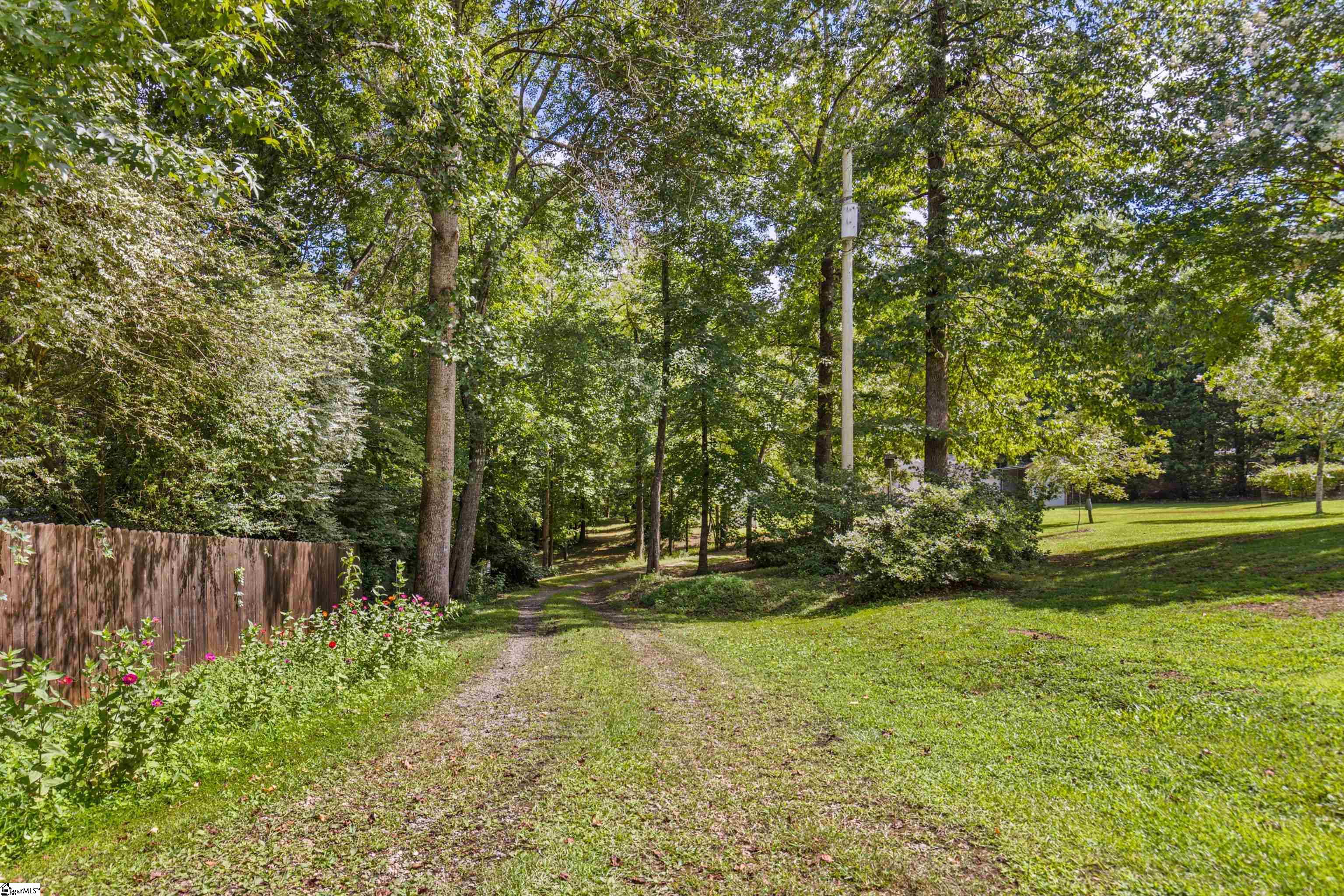 115 Heathwood Road Easley, SC 29640 - Photo 42 of 46