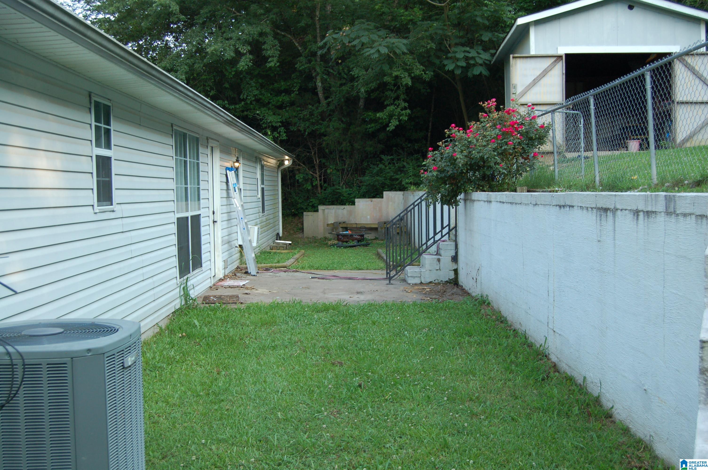 1021 Old Springville Road Odenville, AL 35120 - Photo 3 of 21