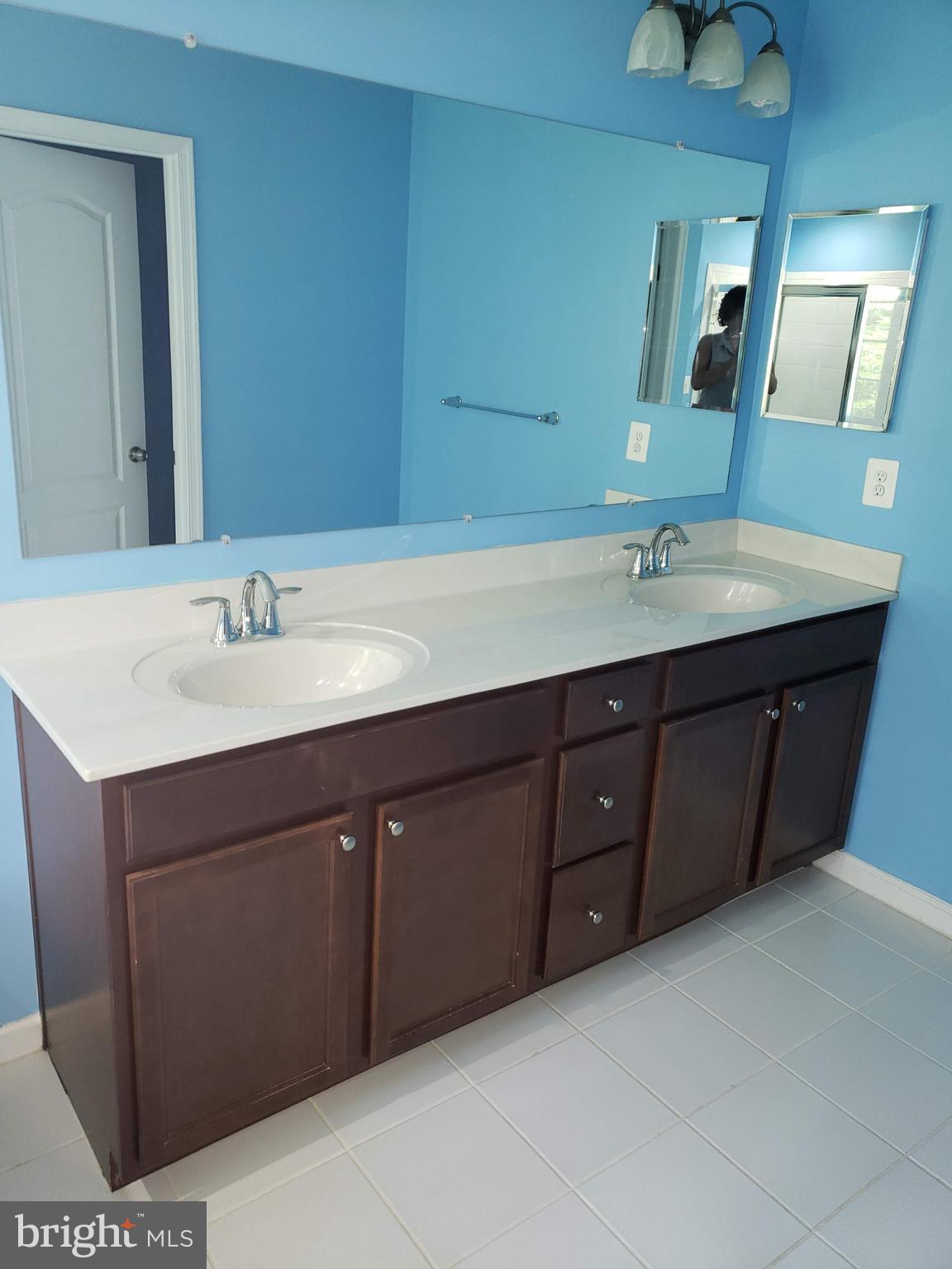 8543 Crooked Tree Lane Laurel, MD 20724 - Photo 12 of 20 Primary bath double vanity