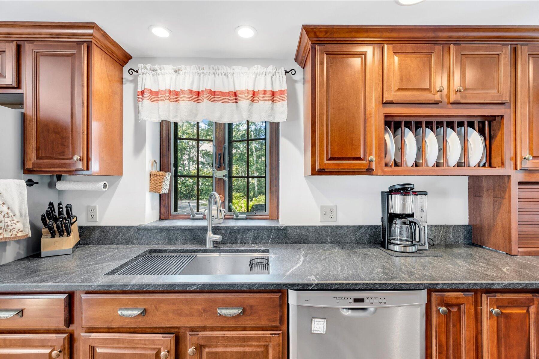 76 Blackthorn Road Marstons Mills, MA 02648 - Photo 15 of 80 36-Y1A5900