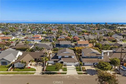 $2,599,000 | 9072 Niguel Circle, Huntington Beach, CA 92646