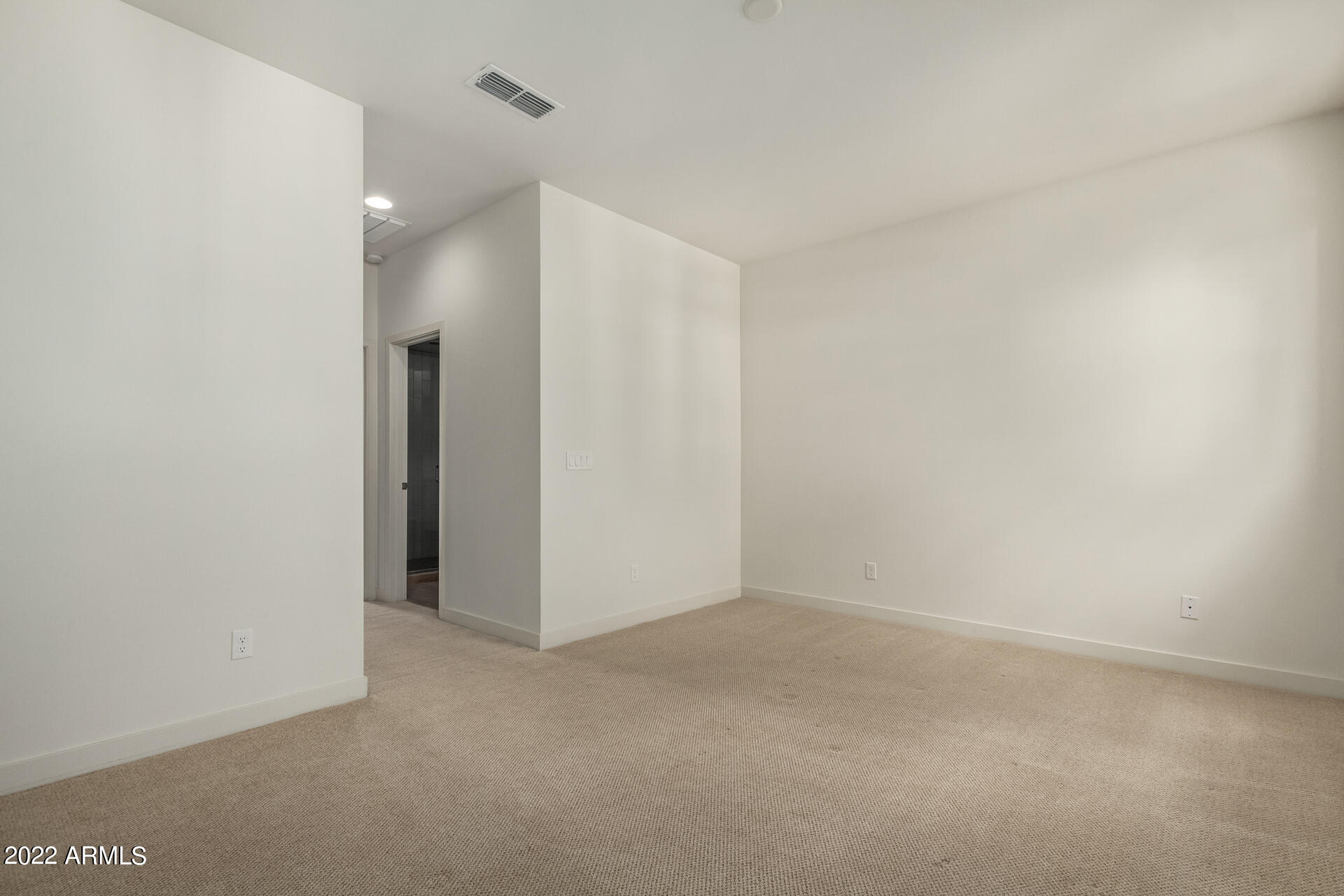 325 East Coronado Road, Unit 16 Phoenix, AZ 85004 - Photo 21 of 36 a view of an empty room
