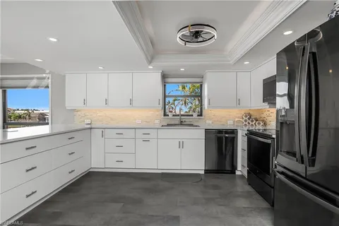 $710,000 | 1903 Southeast 40th Terrace, Unit 104, Cape Coral, FL 33904