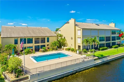 $710,000 | 1903 Southeast 40th Terrace, Unit 104, Cape Coral, FL 33904