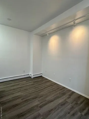 $1,750 | 2 Church Street, Unit 1, Harriman, NY 10926