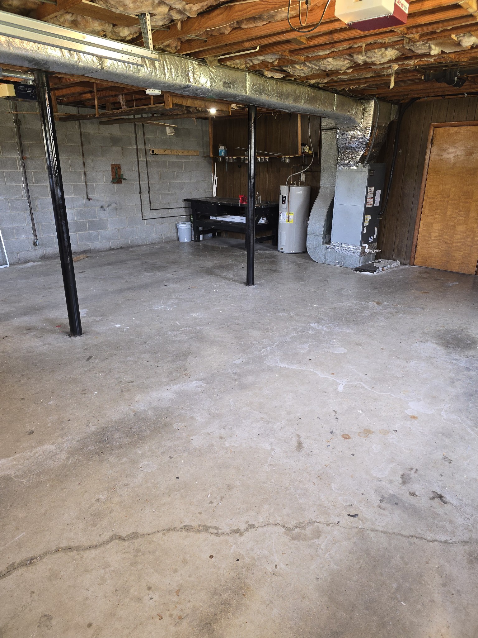 6350 Eatons Creek Road Joelton, TN 37080 - Photo 37 of 37 a view of parking garage