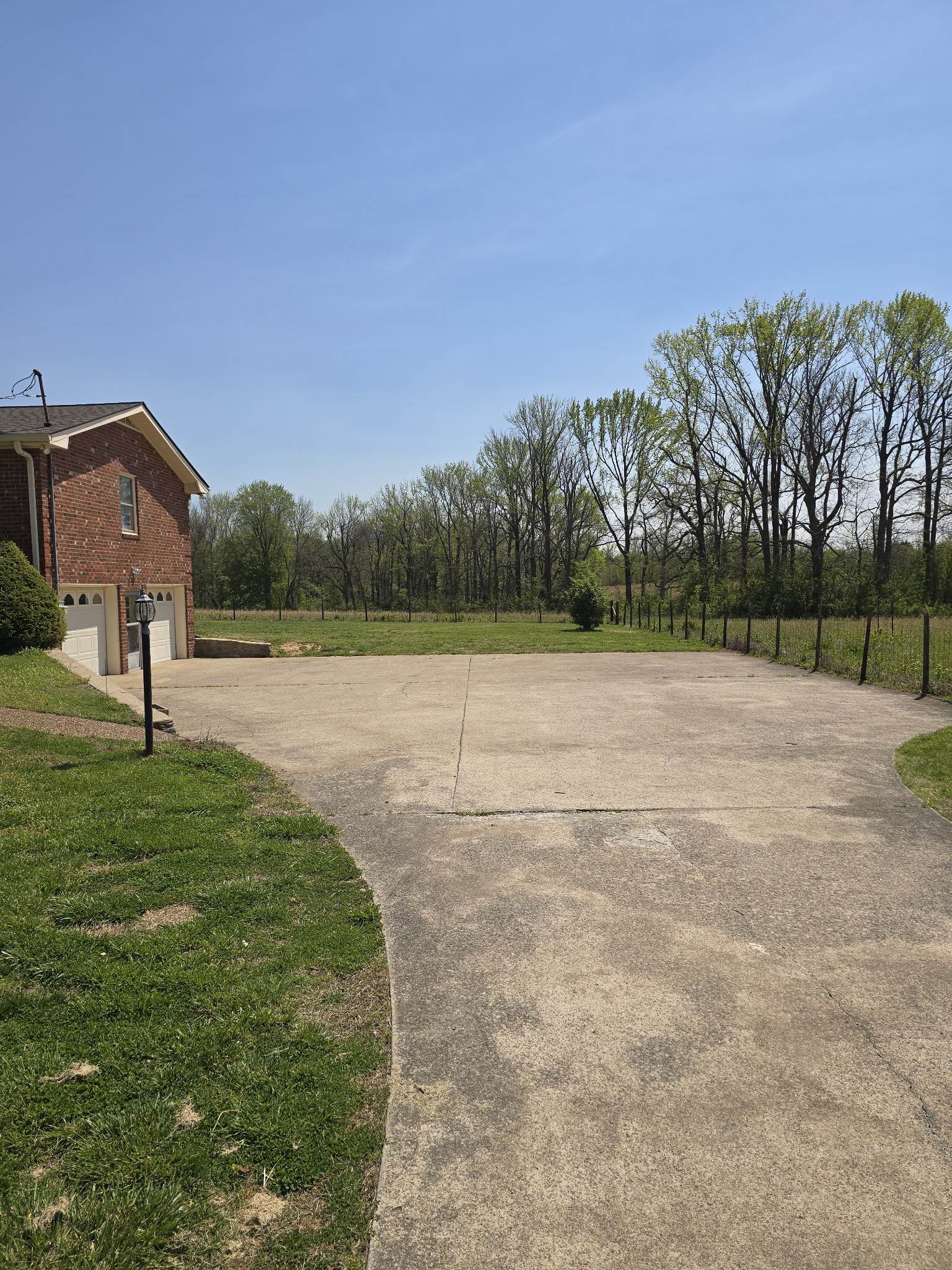 6350 Eatons Creek Road Joelton, TN 37080 - Photo 7 of 37 a view of a backyard