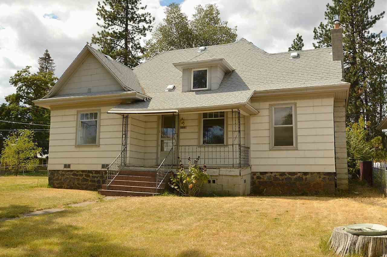 904 4th Street Cheney, WA 99004 - Photo 1 of 14