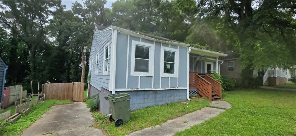 822 Midway Street Southeast Atlanta, GA 30315 - Photo 2 of 20