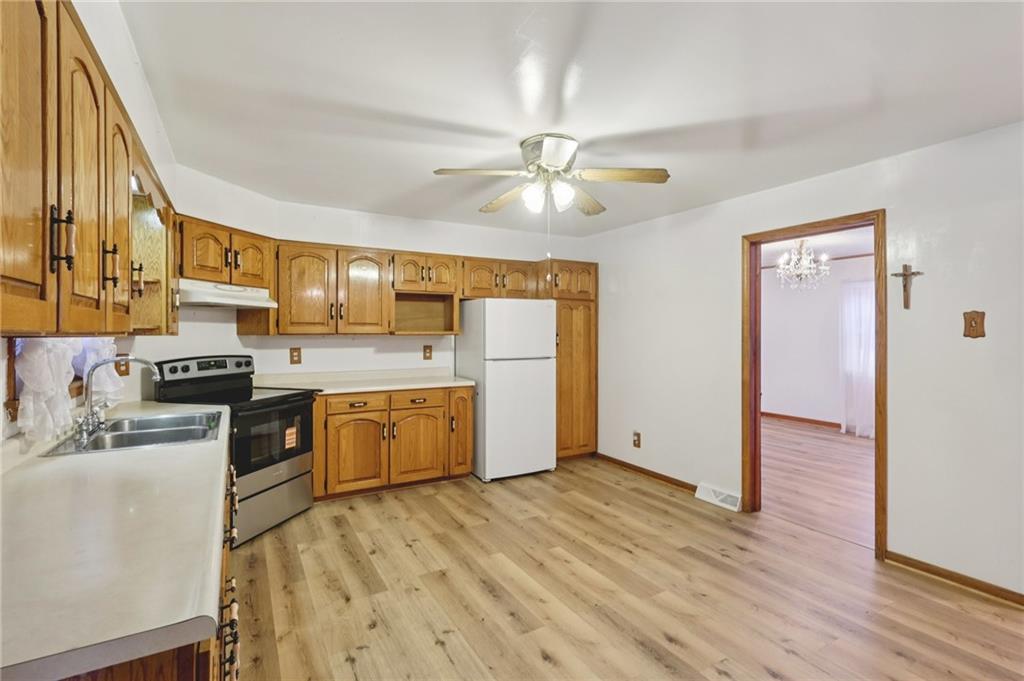 1111 Crowe Street New Castle, PA 16101 - Photo 12 of 42