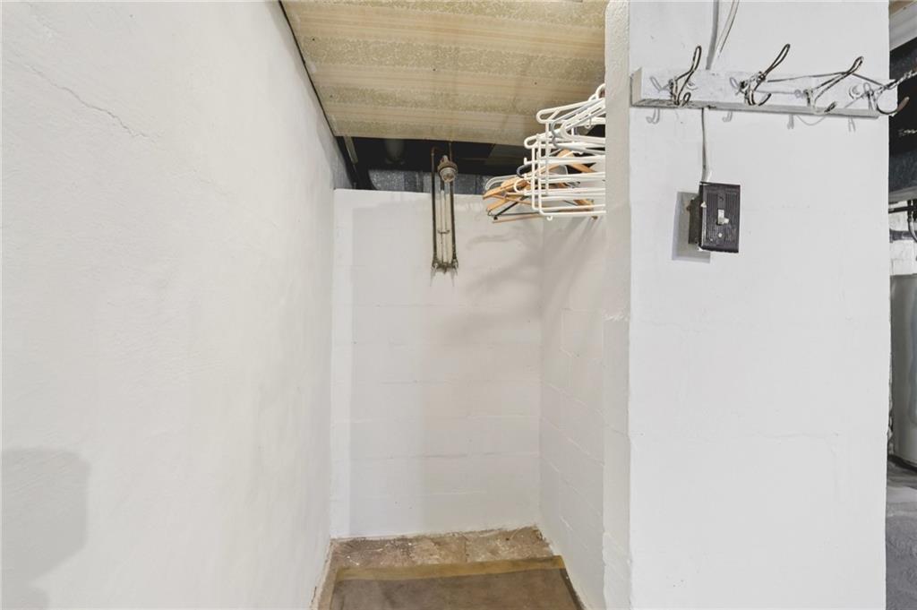 1111 Crowe Street New Castle, PA 16101 - Photo 27 of 42