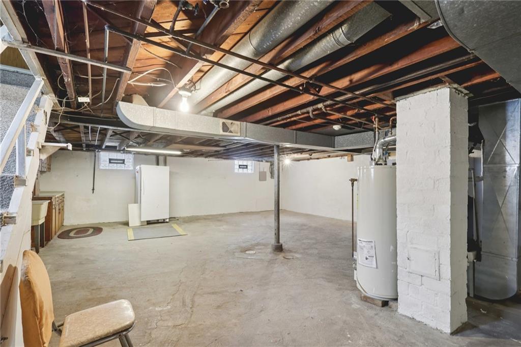 1111 Crowe Street New Castle, PA 16101 - Photo 29 of 42