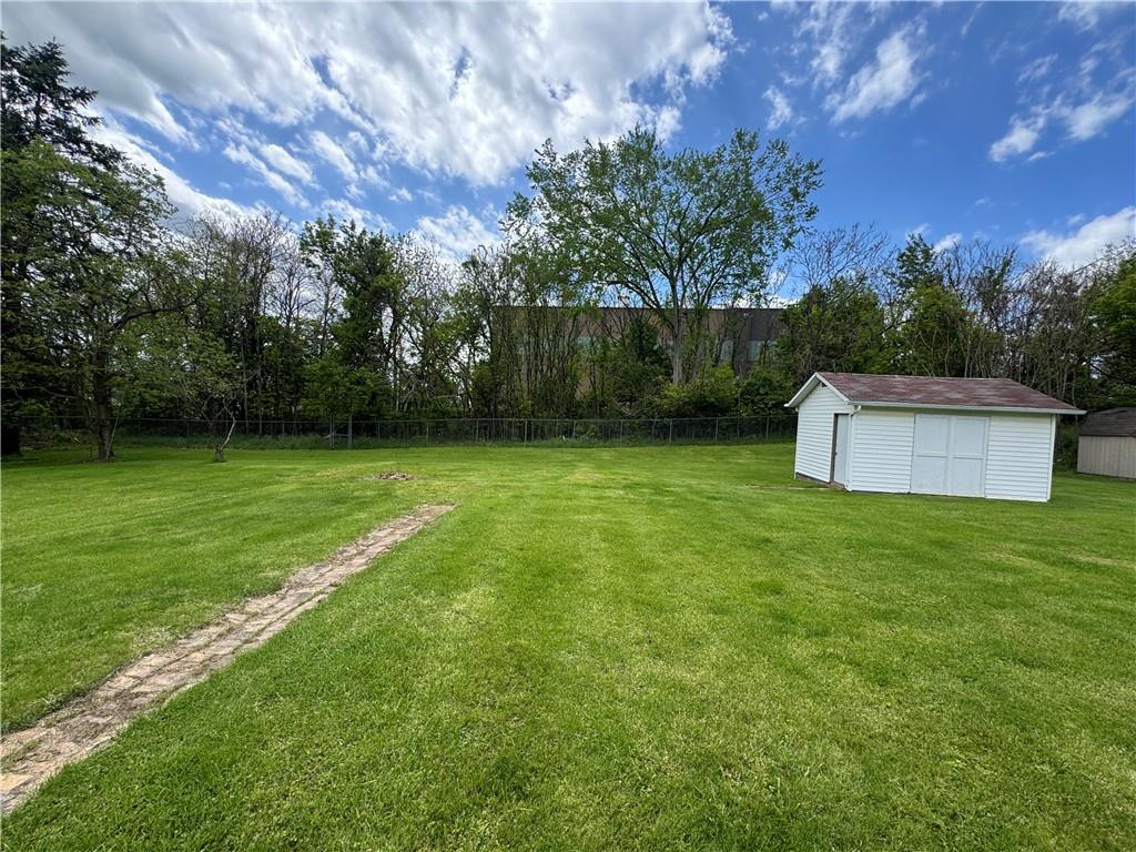 1111 Crowe Street New Castle, PA 16101 - Photo 32 of 37 a garden view