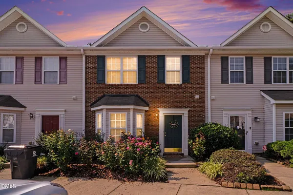 $265,000 | 29 Edgebrook Circle, Durham, NC 27703