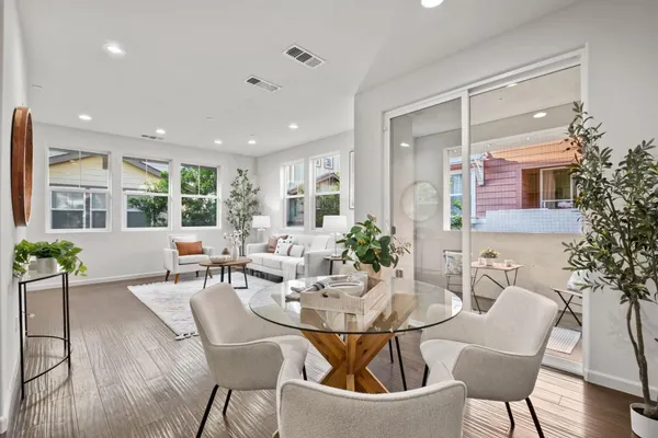 $898,000 | 2104 Vincenzo Walkway, San Jose, CA 95133