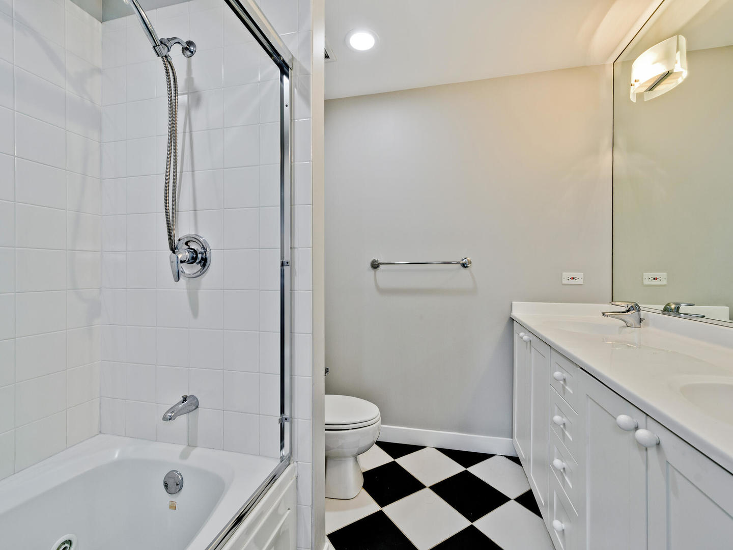 737 West Washington Boulevard, Unit 3003 Chicago, IL 60661 - Photo 19 of 26