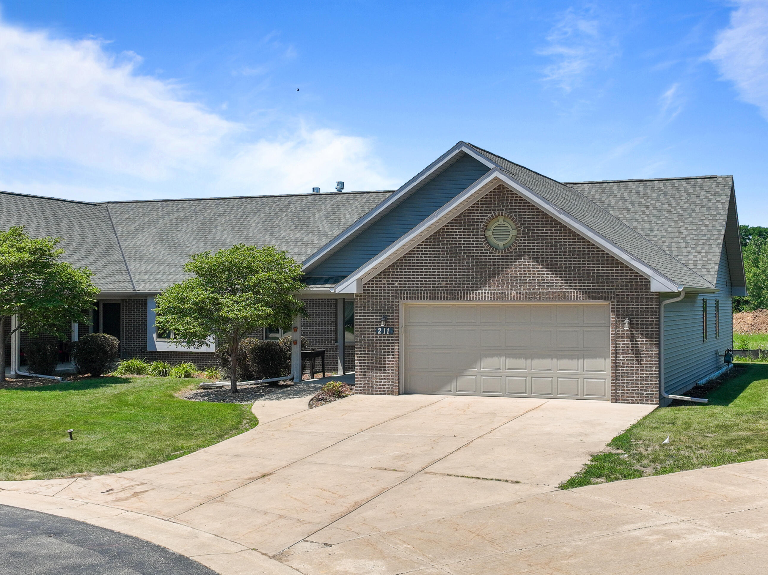 211 Windmill Lane Walworth, WI 53184 - Photo 32 of 50 211 Windmill Ln-2
