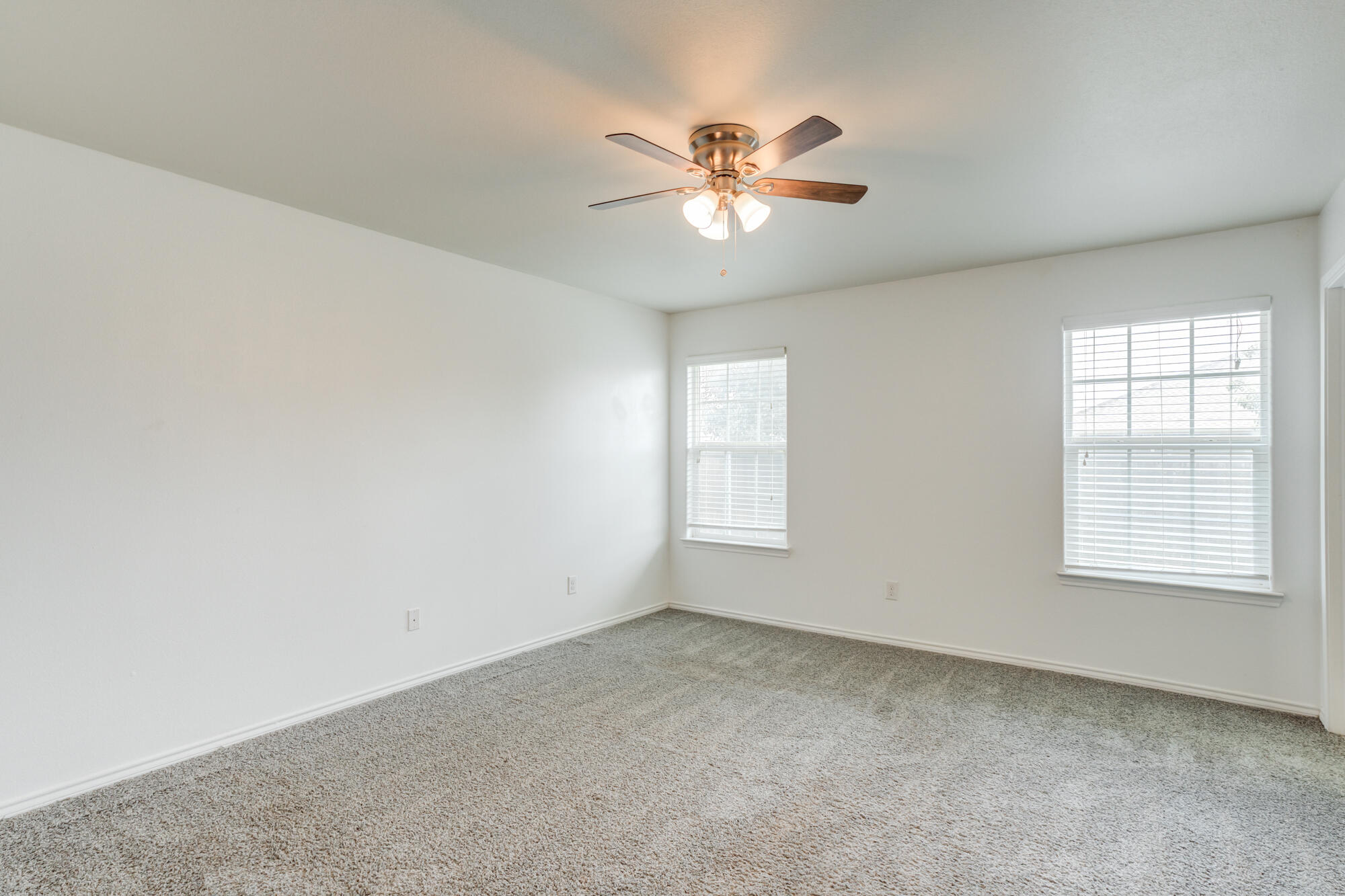 7033 94th Street Lubbock, TX 79424 - Photo 16 of 31 DSC01087_88_89_90_91