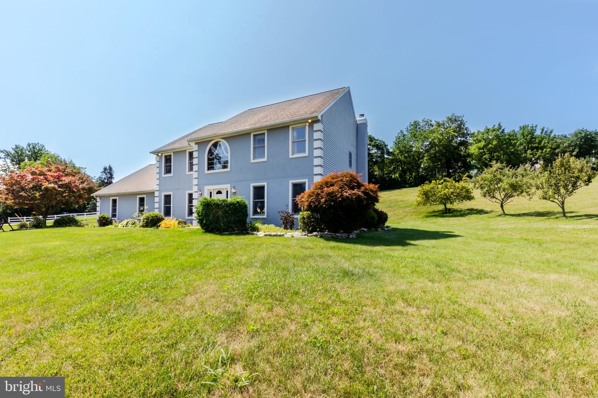 542 Hain Road Reading, PA 19608 - Photo 4 of 38