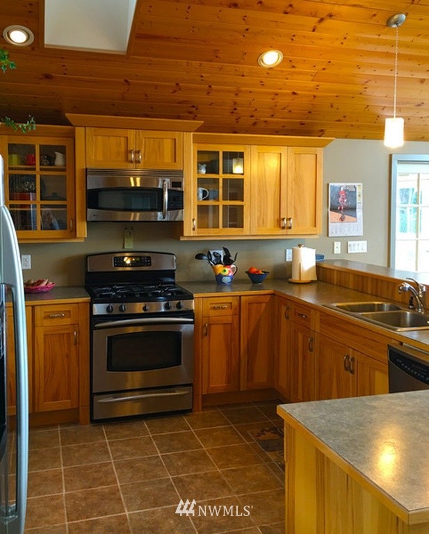 234 Island View Road Orcas Island, WA 98245 - Photo 6 of 10 Gallery Image 6
