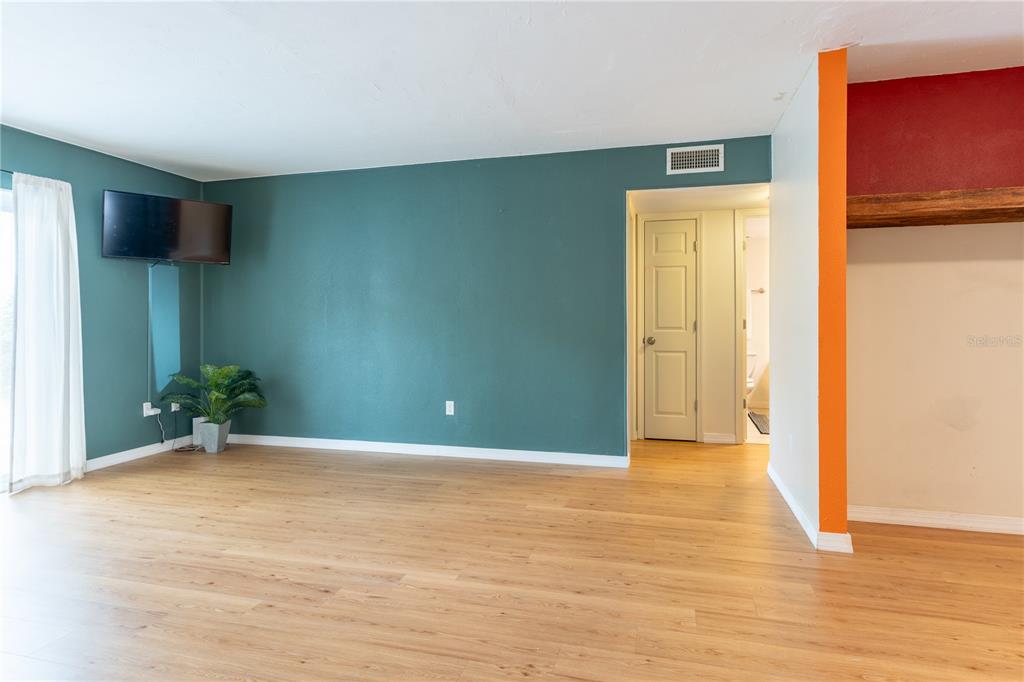 507 Northwest 39th Road, Unit 132 Gainesville, FL 32607 - Photo 3 of 22