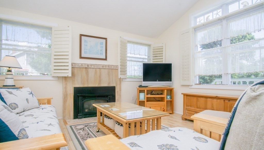 18 Hiawatha Road Wareham, MA 02532 - Photo 1 of 28