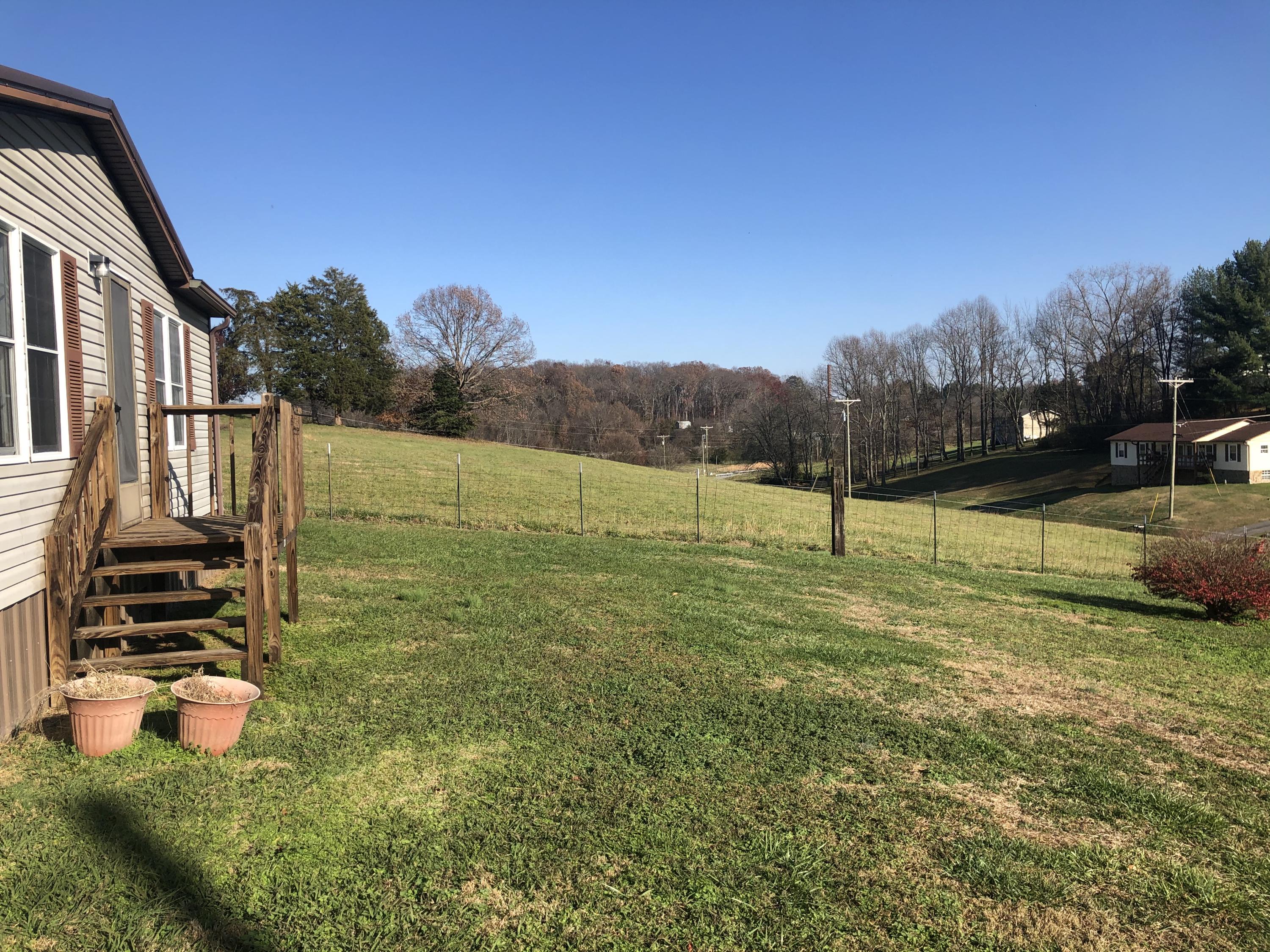258 Bandy Road Greeneville, TN 37743 - Photo 3 of 23 A4BA4345-4153-4320-8026-5AF594554223