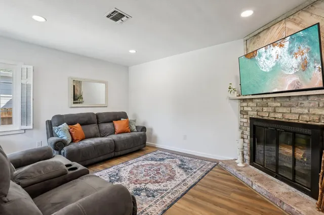 $435,000 | 1925 Willow Avenue, West Sacramento, CA 95691