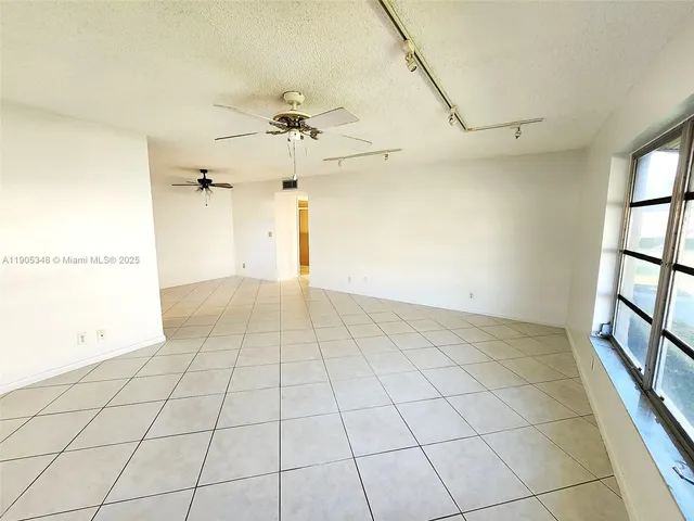 $180,000 | 5091 Lake Front Boulevard, Unit D, Delray Beach, FL 33484