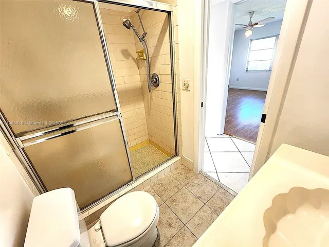 $180,000 | 5091 Lake Front Boulevard, Unit D, Delray Beach, FL 33484