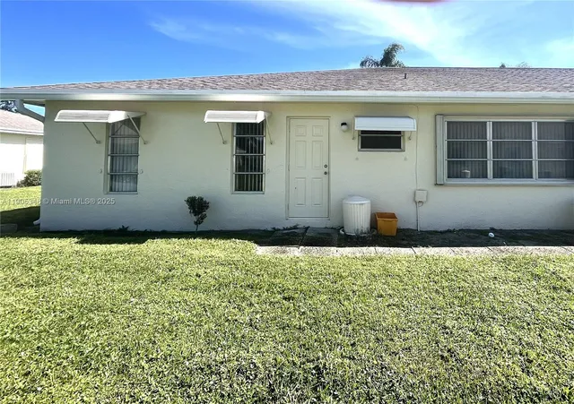 $180,000 | 5091 Lake Front Boulevard, Unit D, Delray Beach, FL 33484